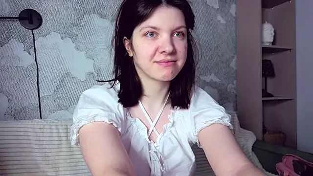 Snapshot of Baby_Evalena chatting on 04/08/26, 04:56 Baby Evalena online show from 04/08/26, 04:56