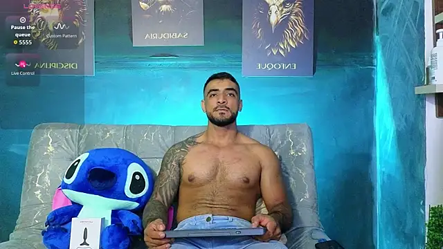 Snapshot of ERIC_HARRISON chatting on 10/30/25, 12:01 ERIC HARRISON online show from 10/30/25, 12:01