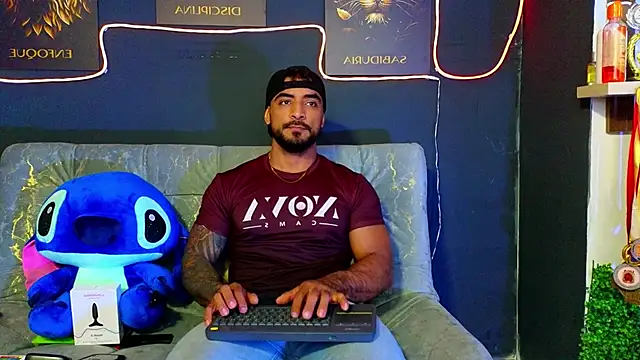 Snapshot of ERIC_HARRISON chatting on 11/16/25, 09:53 ERIC HARRISON online show from 11/16/25, 09:53