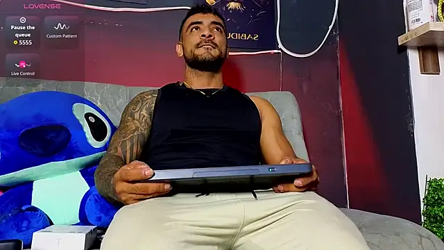 Snapshot of ERIC_HARRISON chatting on 02/26/26, 02:10 ERIC HARRISON online show from 02/26/26, 02:10