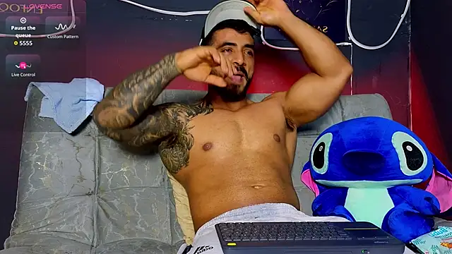 Snapshot of ERIC_HARRISON chatting on 04/12/26, 08:25 ERIC HARRISON online show from 04/12/26, 08:25