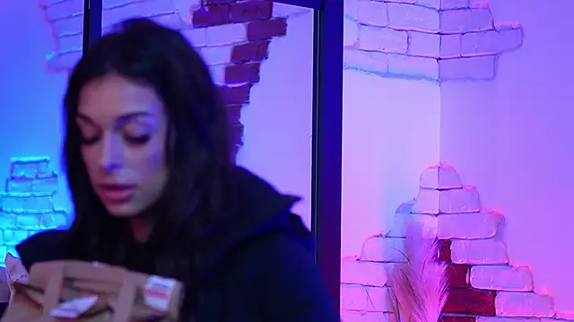 Snapshot of AngelinaCapri chatting on 02/03/25, 01:30 AngelinaCapri online show from 02/03/25, 01:30