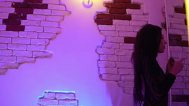 Snapshot of AngelinaCapri chatting on 02/03/25, 04:35 AngelinaCapri online show from 02/03/25, 04:35