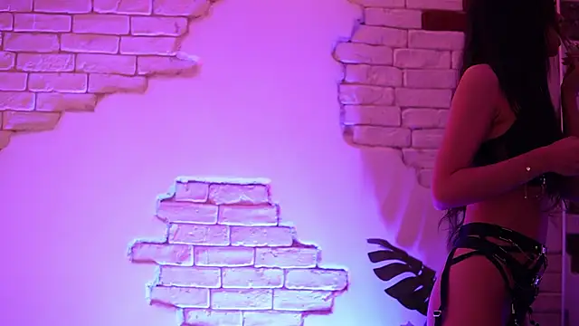 Snapshot of AngelinaCapri chatting on 02/03/25, 09:29 AngelinaCapri online show from 02/03/25, 09:29