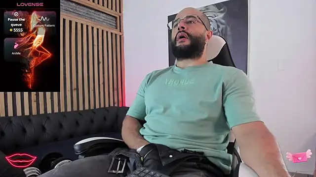 Snapshot of Luke__09 chatting on 03/07/25, 12:23 Luke 09 online show from 03/07/25, 12:23