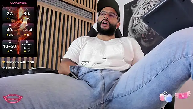 Snapshot of Luke__09 chatting on 03/08/25, 03:35 Luke 09 online show from 03/08/25, 03:35