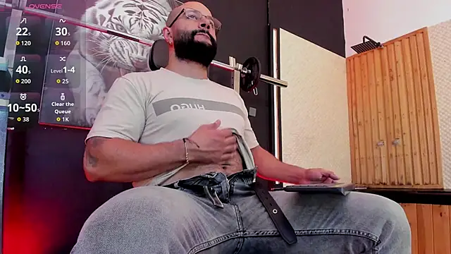 Snapshot of Luke__09 chatting on 11/15/25, 11:29 Luke 09 online show from 11/15/25, 11:29