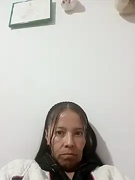 Snapshot of kahta_ardiente_sex chatting on 12/21/24, 04:25 kahta ardiente sex online show from 12/21/24, 04:25