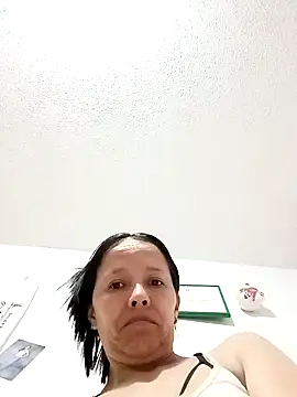 Snapshot of kahta_ardiente_sex chatting on 01/17/25, 01:36 kahta ardiente sex online show from 01/17/25, 01:36