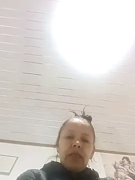 Snapshot of kahta_ardiente_sex chatting on 10/06/25, 02:47 kahta ardiente sex online show from 10/06/25, 02:47