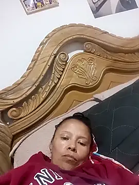 Snapshot of kahta_ardiente_sex chatting on 04/15/26, 10:43 kahta ardiente sex online show from 04/15/26, 10:43