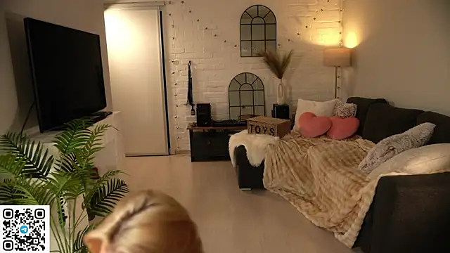 Snapshot of Heidi11 chatting on 03/20/26, 06:35 Heidi11 online show from 03/20/26, 06:35