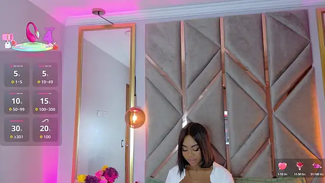 Snapshot of Lola_King chatting on 11/19/25, 03:28 Lola King online show from 11/19/25, 03:28