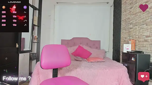 kitty queen10 online show from 12/18/24, 06:43