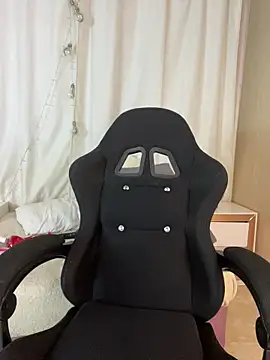 littlemelodi18 online show from 02/21/26, 12:33