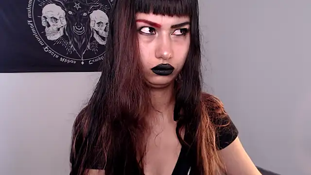 Little-Lucifer online show from 11/06/25, 08:21