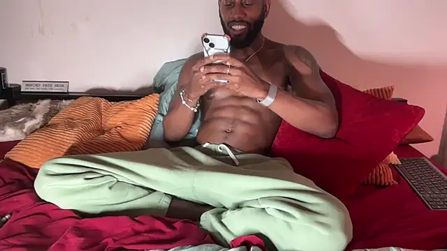 Snapshot of darkmattre07 chatting on 03/16/25, 03:47 darkmattre07 online show from 03/16/25, 03:47