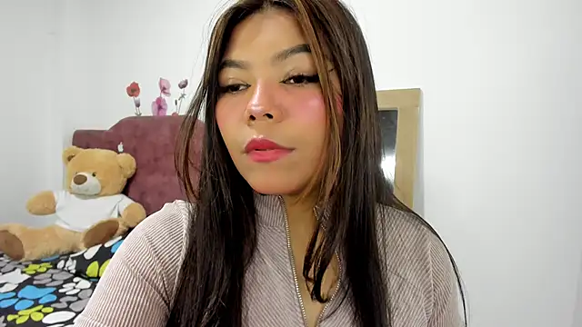Snapshot of veky_saliva01 chatting on 12/20/24, 05:29 veky saliva01 online show from 12/20/24, 05:29