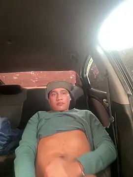 Snapshot of ZMalco2Hend8 chatting on 03/14/26, 05:18 ZMalco2Hend8 online show from 03/14/26, 05:18