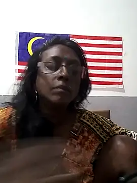 mamakarma1403 online show from 10/21/25, 12:39