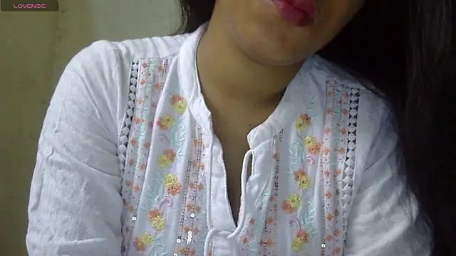 Preeti-Sexy online show from 04/30/26, 05:03