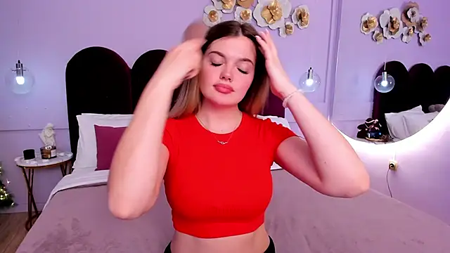 Snapshot of ZaraBloom chatting on 01/04/25, 09:20 ZaraBloom online show from 01/04/25, 09:20