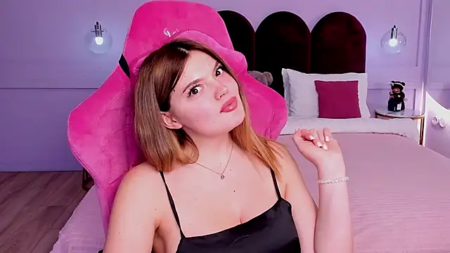 Snapshot of ZaraBloom chatting on 01/29/25, 08:25 ZaraBloom online show from 01/29/25, 08:25