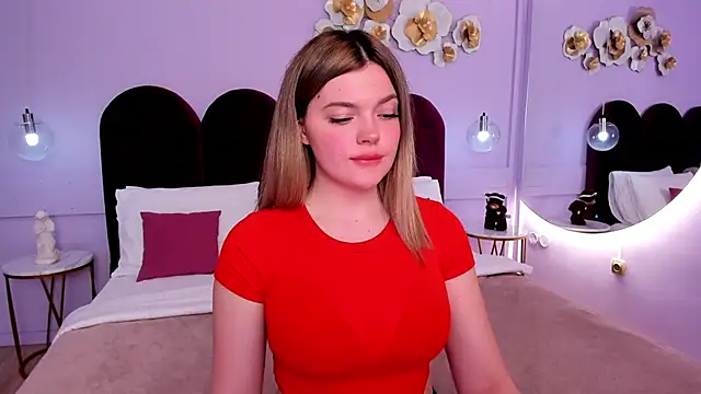 Snapshot of ZaraBloom chatting on 03/18/25, 01:53 ZaraBloom online show from 03/18/25, 01:53