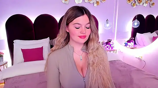 Snapshot of ZaraBloom chatting on 03/11/26, 04:02 ZaraBloom online show from 03/11/26, 04:02