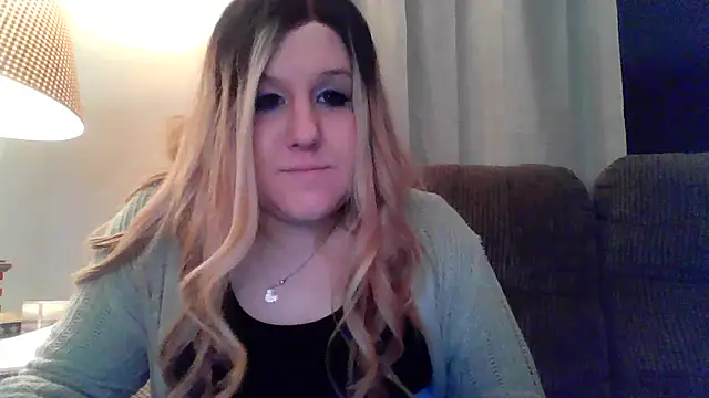 PuckBunny17 online show from 12/04/24, 08:01