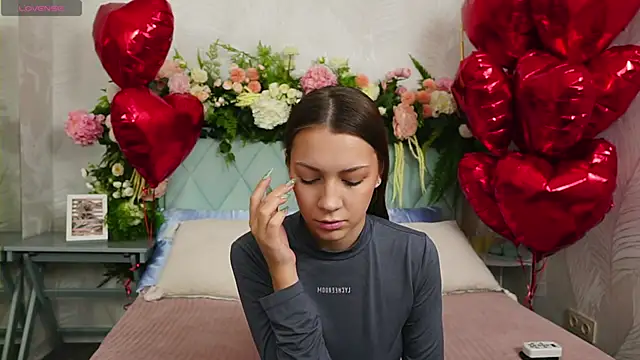 AliceBrayan online show from 02/15/26, 05:09