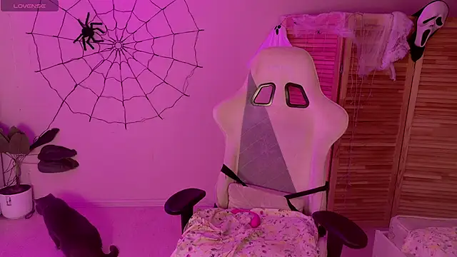 Snapshot of Miss_Mia_Murr chatting on 11/16/25, 04:18 Miss Mia Murr online show from 11/16/25, 04:18