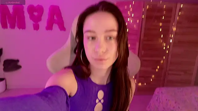 Snapshot of Miss_Mia_Murr chatting on 11/30/25, 05:00 Miss Mia Murr online show from 11/30/25, 05:00