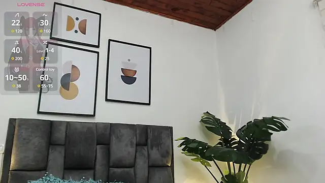 Snapshot of samy_l chatting on 01/21/25, 02:15 samy l online show from 01/21/25, 02:15