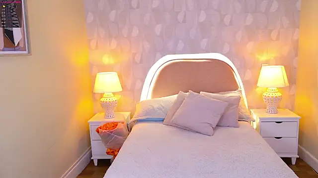 april rousse online show from 02/20/25, 07:08