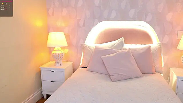 april rousse online show from 03/07/25, 07:05