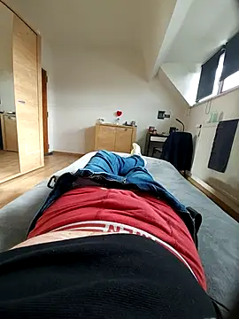 Snapshot of pascalino100 chatting on 03/01/25, 02:34 pascalino100 online show from 03/01/25, 02:34