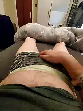 Snapshot of pascalino100 chatting on 09/28/25, 06:19 pascalino100 online show from 09/28/25, 06:19