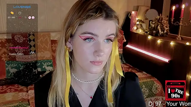 Snapshot of SpiceJessy chatting on 12/24/24, 07:33 SpiceJessy online show from 12/24/24, 07:33