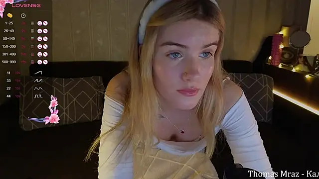 Snapshot of SpiceJessy chatting on 02/19/25, 07:59 SpiceJessy online show from 02/19/25, 07:59