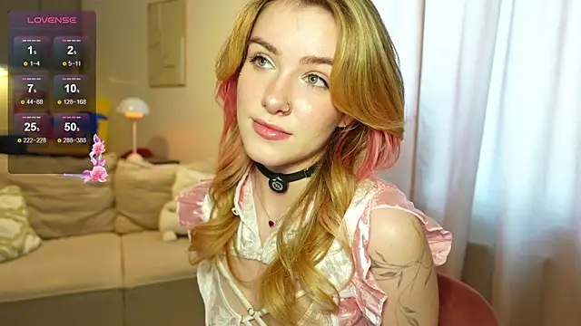Snapshot of SpiceJessy chatting on 07/12/26, 10:50 SpiceJessy online show from 07/12/26, 10:50