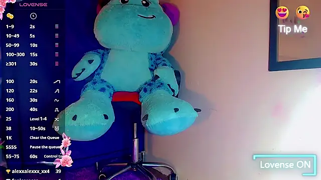 Snapshot of nicol_gill_ chatting on 01/15/25, 11:32 nicol gill online show from 01/15/25, 11:32