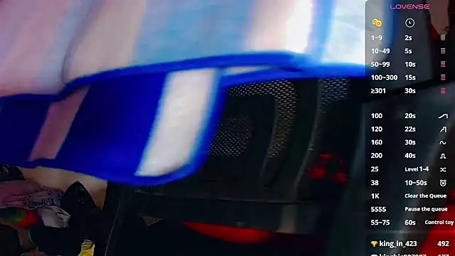 Snapshot of nicol_gill_ chatting on 02/10/25, 11:46 nicol gill online show from 02/10/25, 11:46