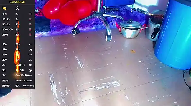 Snapshot of nicol_gill_ chatting on 02/12/25, 11:29 nicol gill online show from 02/12/25, 11:29