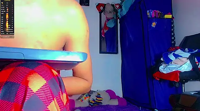 Snapshot of nicol_gill_ chatting on 02/13/25, 11:28 nicol gill online show from 02/13/25, 11:28