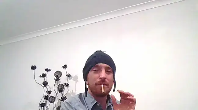 Snapshot of PocoLoco420 chatting on 02/05/25, 01:47 PocoLoco420 online show from 02/05/25, 01:47