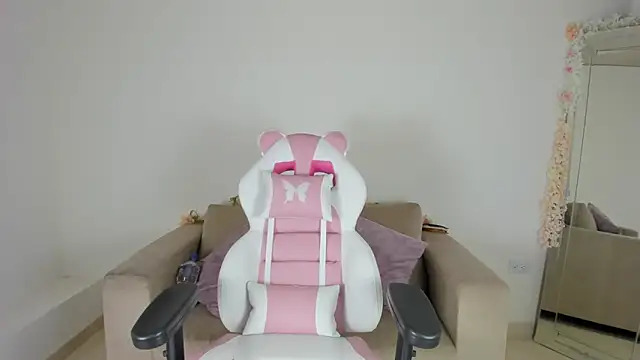 Charlotte cowell sub1  online show from 01/06/25, 11:20