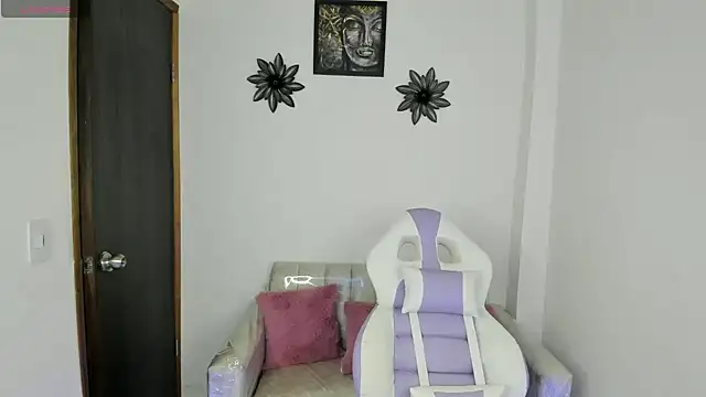 Charlotte cowell sub1  online show from 03/21/25, 10:28