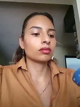 Snapshot of mykaelahoney chatting on 09/24/25, 07:06 mykaelahoney online show from 09/24/25, 07:06