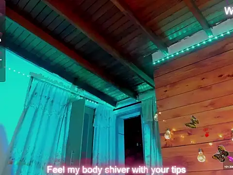 Snapshot of mykaelahoney chatting on 10/03/25, 04:31 mykaelahoney online show from 10/03/25, 04:31